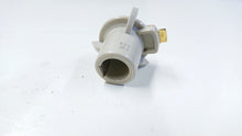 Cargar imagen en el visor de la galería, NEW Rotor Arm for 1647cc Petrol engines 1983 - 1986