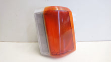 Cargar imagen en el visor de la galería, New Front Passenger Side N/S Indicator / Side Light 1980 - 1989
