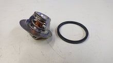 Cargar imagen en el visor de la galería, NEW LOW TEMP 82c Thermostat for 1721cc Petrol Engine (with seal)