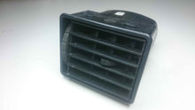 Cargar imagen en el visor de la galería, USED Dashboard Air Vent Heater Grille RIGHT O/S 1980 - 2001