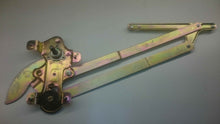 Cargar imagen en el visor de la galería, NEW Window Winder Mechanism Regulator RIGHT O/S 80-01