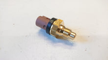 Carica l'immagine nel visualizzatore di Gallery, NEW Engine Water Coolant Temperature Sensor for 2.5D 2499cc Diesel Engines 1989 - 2001 (Please read description for fitment info)
