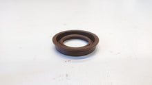 Charger l&#39;image dans la galerie, NEW Gearbox Transmission Differential Diff Output Oil Seal N/S Nearside All Models 1980 - 2001
