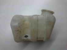 Carica l&#39;immagine nel visualizzatore di Gallery, Washer Wiper Bottle Tank Reservoir USED 80-89
