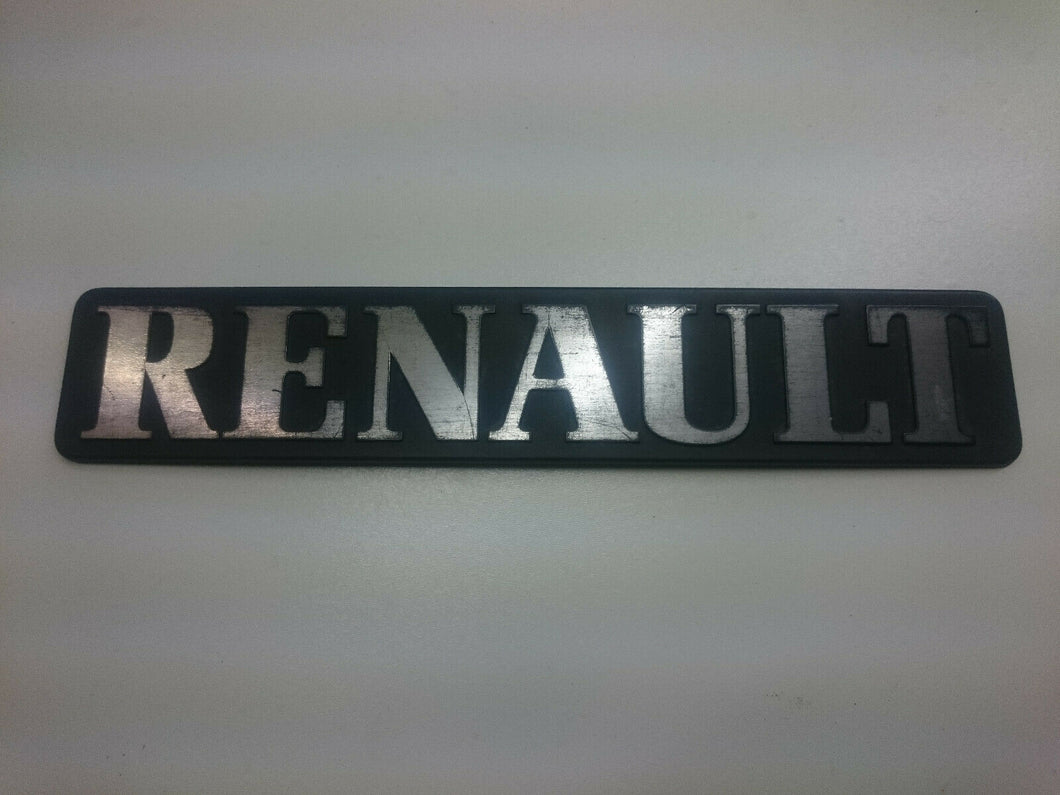 RENAULT Badge Chrome / Black 80-89 USED